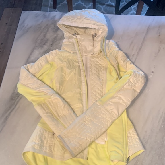 Lululemon yellow jacket - Picture 13 of 16
